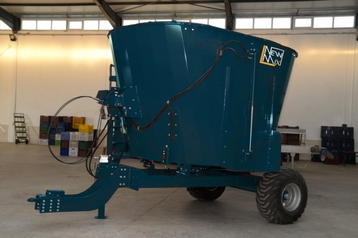 Вертикальные кормораздатчики NewMIX серии VR